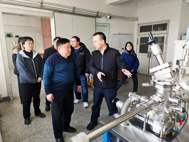 区领导莅临我公司走访慰问